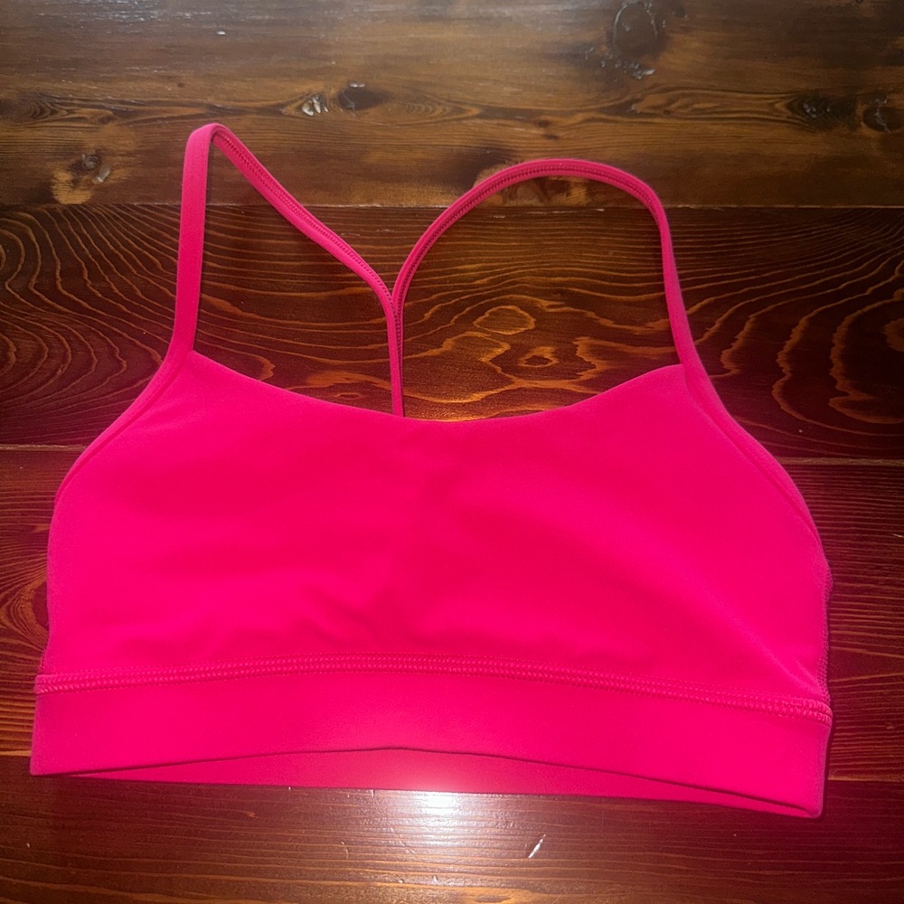 Lululemon Pink Sports Bra Seamless Design